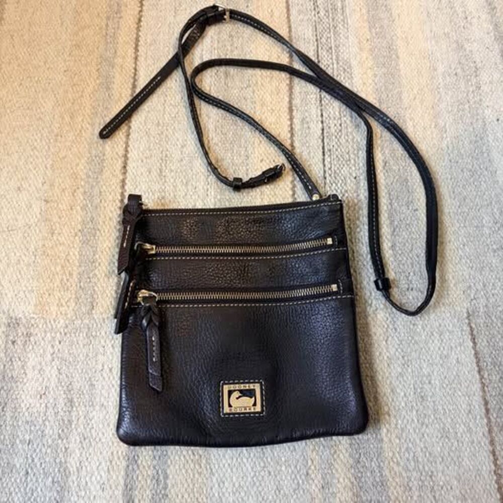 Dooney & Bourke Brown Pebbled Leather Crossbody Bag Triple Zip Purse *READ*
